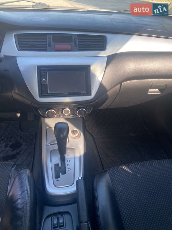 Седан Mitsubishi Lancer 2008 в Днепре
