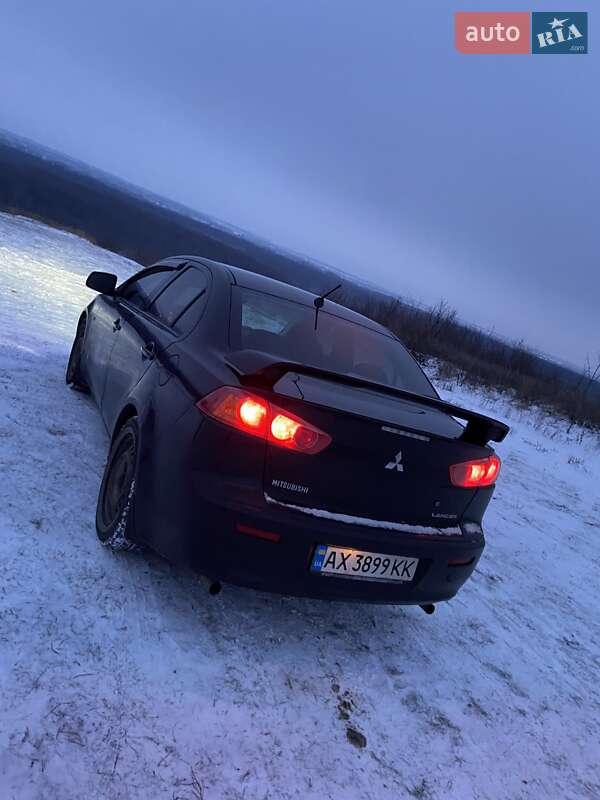 Седан Mitsubishi Lancer 2008 в Карловке