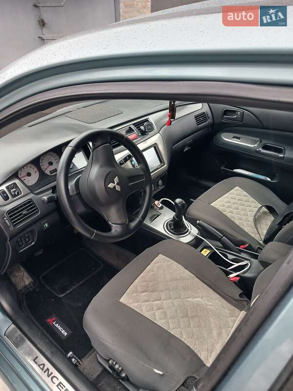 Седан Mitsubishi Lancer 2007 в Кропивницькому