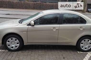 Седан Mitsubishi Lancer 2008 в Киеве