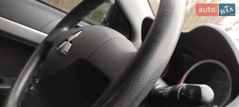 Седан Mitsubishi Lancer 2008 в Києві