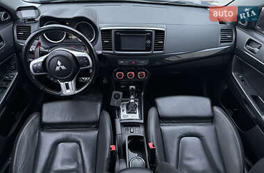 Седан Mitsubishi Lancer 2015 в 