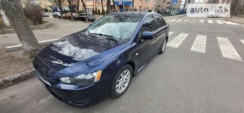 Седан Mitsubishi Lancer 2012 в Києві