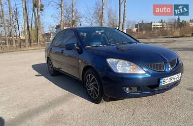 Седан Mitsubishi Lancer 2004 в Львове
