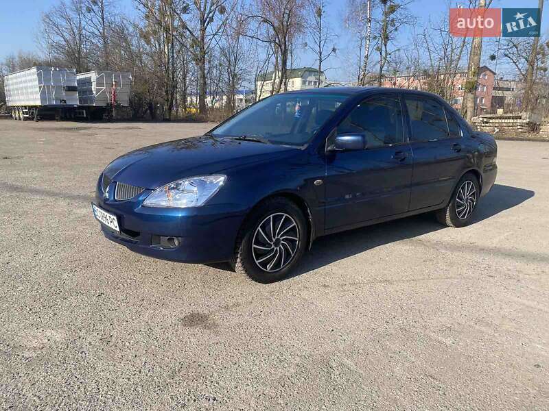 Седан Mitsubishi Lancer 2004 в Львове фото 6 Седан Mitsubishi Lancer 2004 в Львове