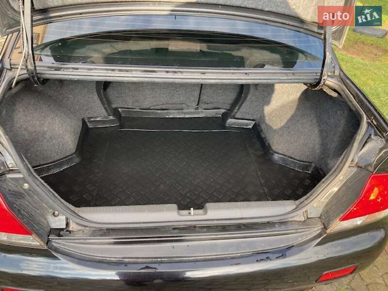 Седан Mitsubishi Lancer 2008 в Новояворовске