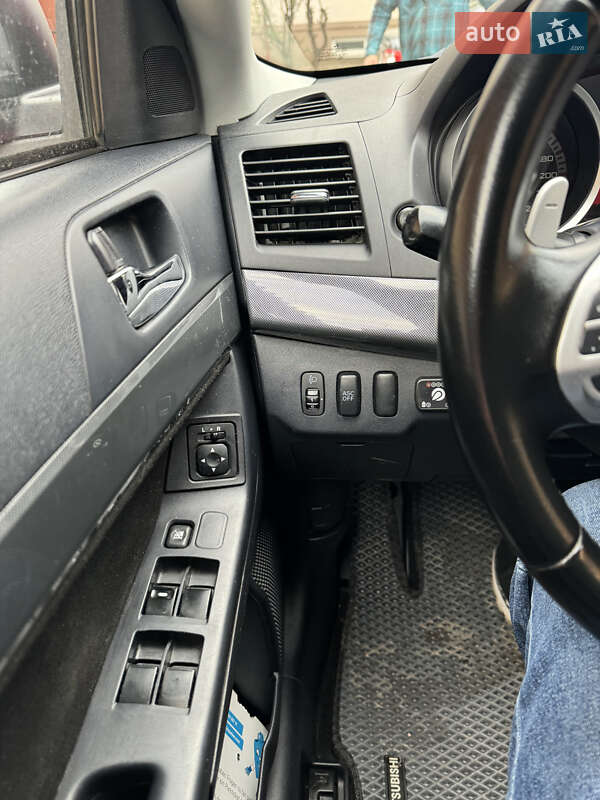 Седан Mitsubishi Lancer 2010 в Берегово