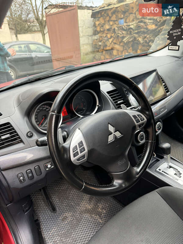 Седан Mitsubishi Lancer 2010 в Берегово