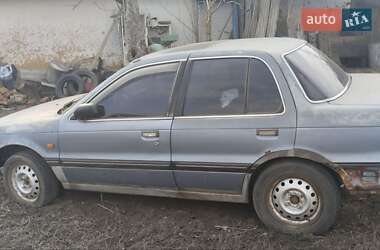 Седан Mitsubishi Lancer 1988 в Балте