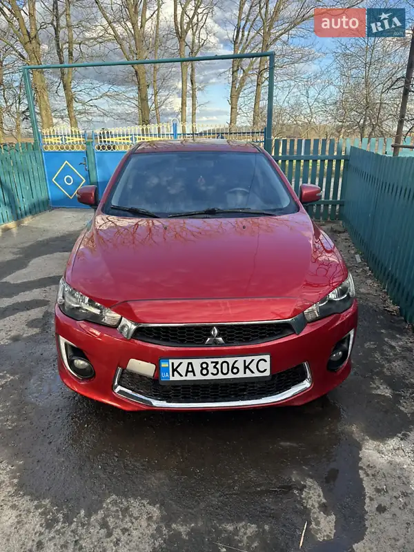 Седан Mitsubishi Lancer 2015 в 