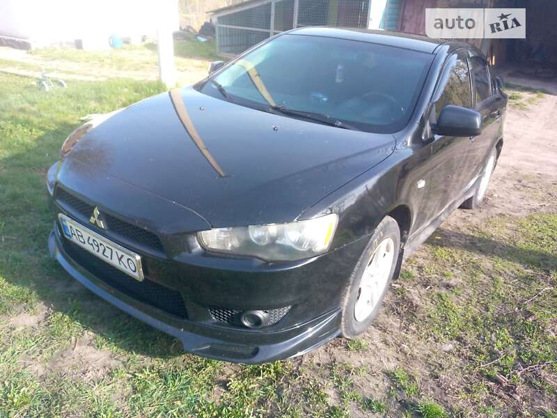 Седан Mitsubishi Lancer 2007 в Липовце