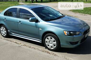 Седан Mitsubishi Lancer 2008 в Киеве