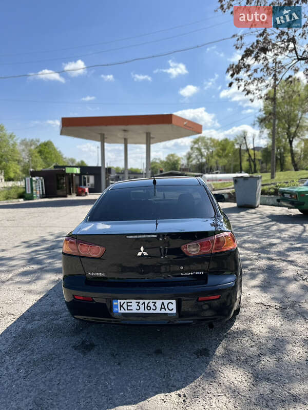 Седан Mitsubishi Lancer 2008 в Каменском