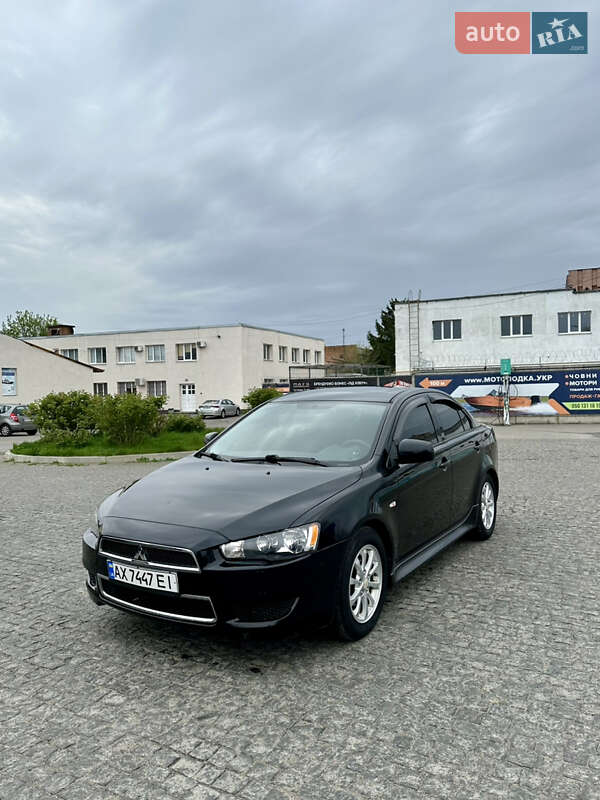 Седан Mitsubishi Lancer 2012 в Полтаве