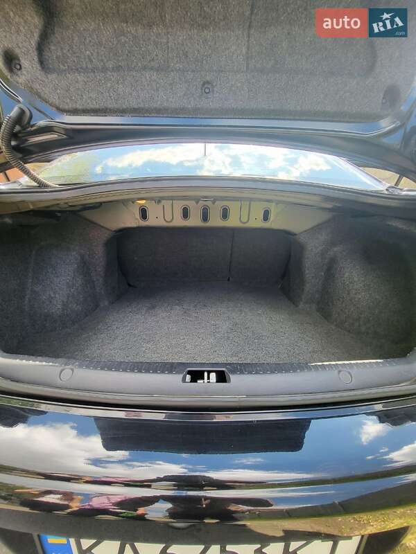 Седан Mitsubishi Lancer 2011 в Киеве