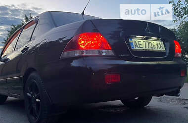 Седан Mitsubishi Lancer 2006 в Днепре