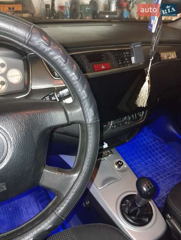 Седан Mitsubishi Lancer 2006 в Запоріжжі