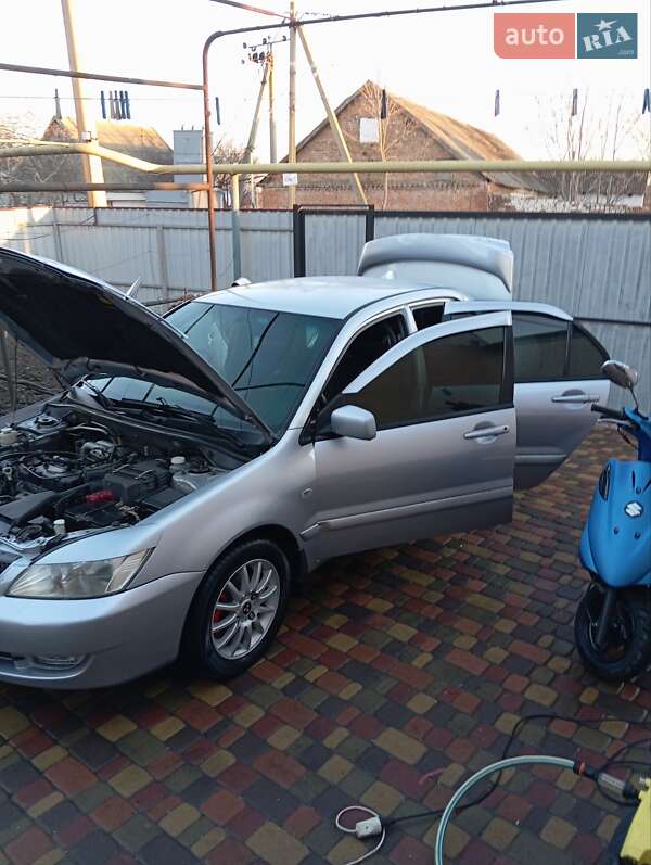 Седан Mitsubishi Lancer 2006 в Запоріжжі