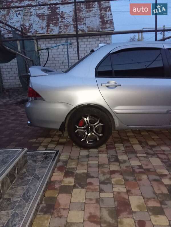 Седан Mitsubishi Lancer 2006 в Запоріжжі