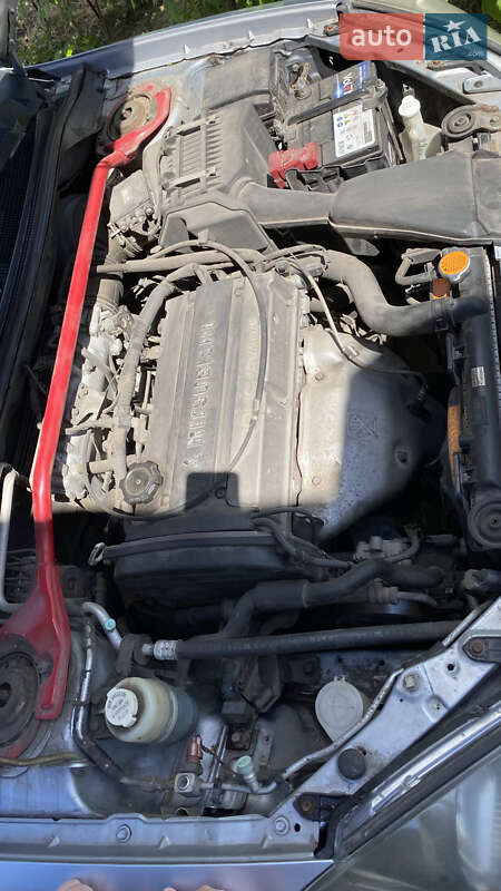 Седан Mitsubishi Lancer 2004 в Кам'янському