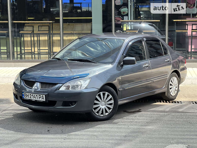 Седан Mitsubishi Lancer 2004 в Одессе