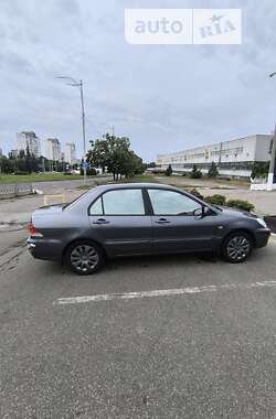 Седан Mitsubishi Lancer 2009 в Києві