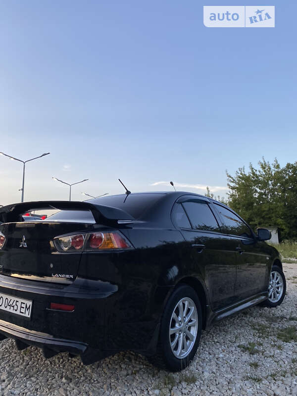 Седан Mitsubishi Lancer 2010 в Тернополі