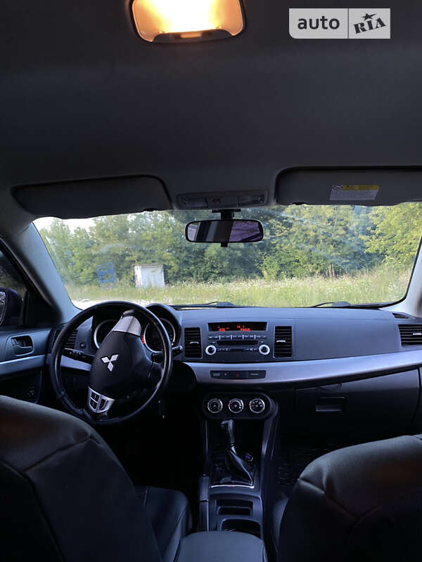 Седан Mitsubishi Lancer 2010 в Тернополі