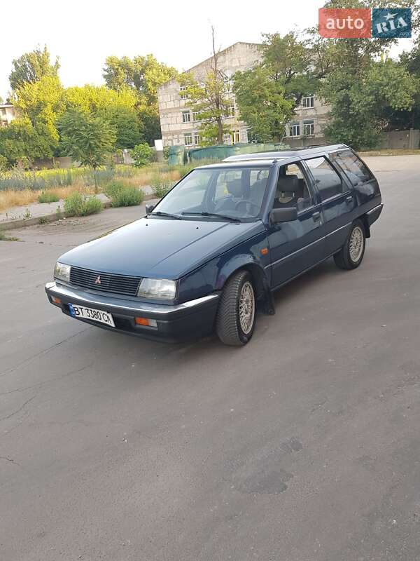 Универсал Mitsubishi Lancer 1987 в Херсоне