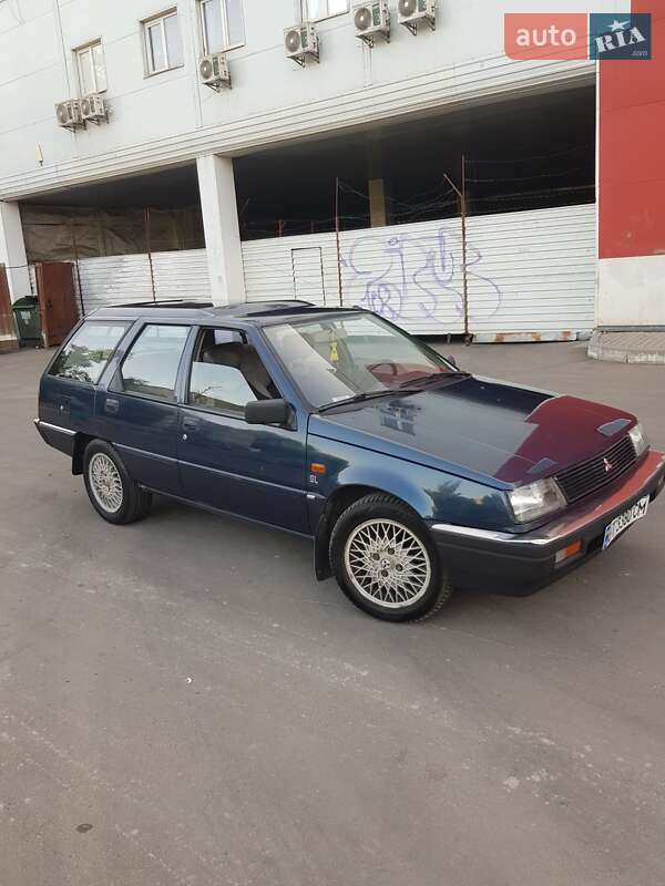 Универсал Mitsubishi Lancer 1987 в Херсоне