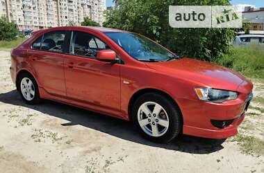 Хэтчбек Mitsubishi Lancer 2010 в Киеве