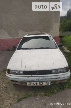 Ліфтбек Mitsubishi Lancer 1990 в Верховині