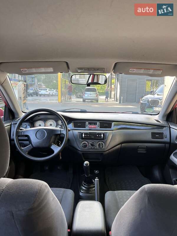 Універсал Mitsubishi Lancer 2004 в Дніпрі фото 6 Універсал Mitsubishi Lancer 2004 в Дніпрі