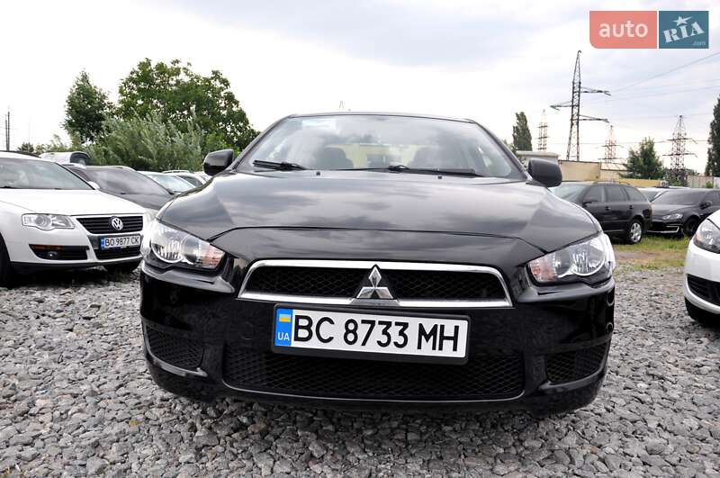 Седан Mitsubishi Lancer 2010 в Львові