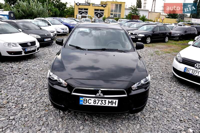 Седан Mitsubishi Lancer 2010 в Львові