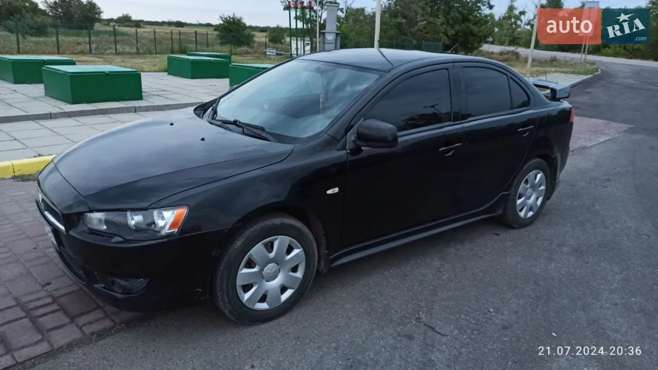 2010 Mitsubishi Lancer - мініатюра 10