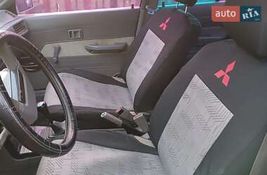 Седан Mitsubishi Lancer 1987 в Житомирі