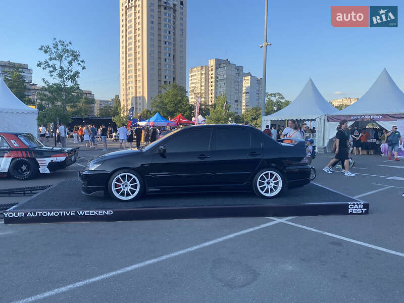 Седан Mitsubishi Lancer 2006 в Гайсину