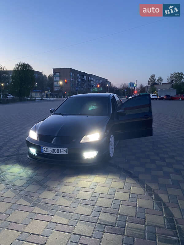 Седан Mitsubishi Lancer 2006 в Гайсину