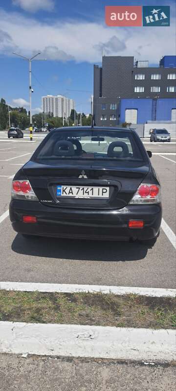 Седан Mitsubishi Lancer 2009 в Киеве