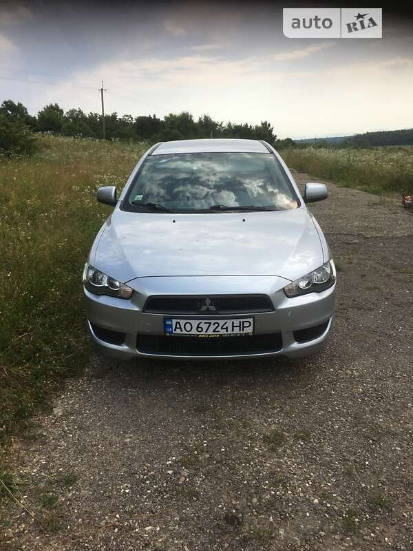 Седан Mitsubishi Lancer 2008 в Ужгороде