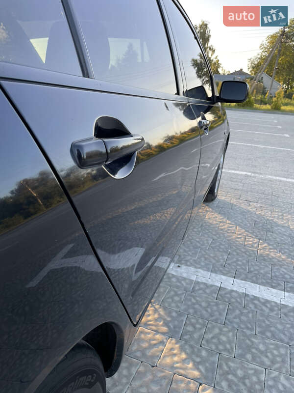 Седан Mitsubishi Lancer 2004 в Львові фото 11 Седан Mitsubishi Lancer 2004 в Львові