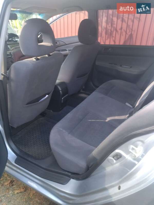 Універсал Mitsubishi Lancer 2005 в Вараші
