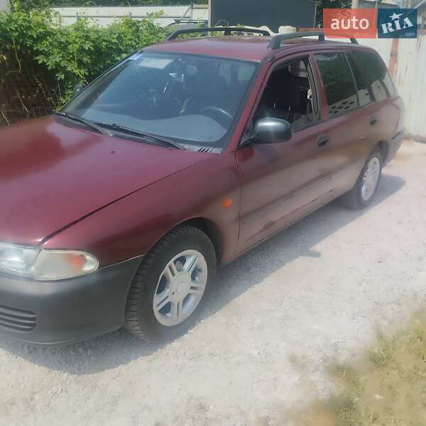 Универсал Mitsubishi Lancer 1996 в Днепре