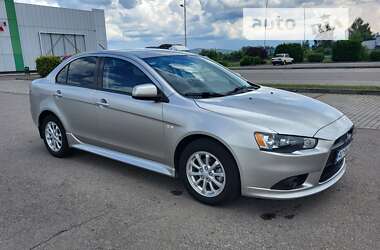 Седан Mitsubishi Lancer 2013 в Тячеве