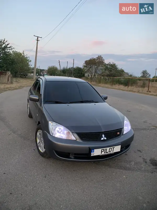 Mitsubishi Lancer