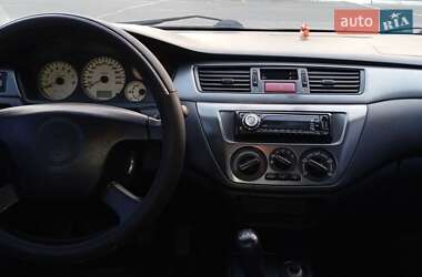 Седан Mitsubishi Lancer 2005 в Черкасах