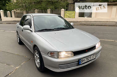 Седан Mitsubishi Lancer 1993 в Одессе