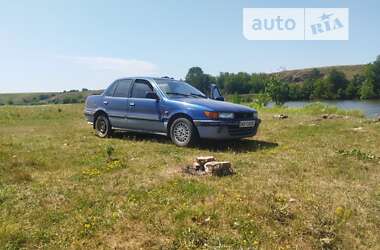 Седан Mitsubishi Lancer 1990 в Немирове