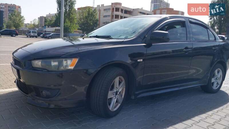 Седан Mitsubishi Lancer 2007 в Киеве